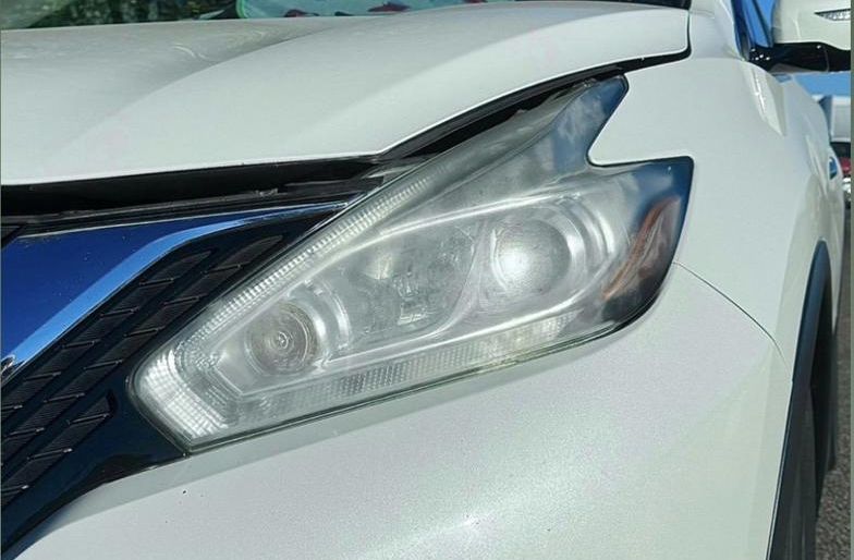 Nissan Rogue headlight before restoration